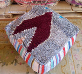 Vintage berber pouf